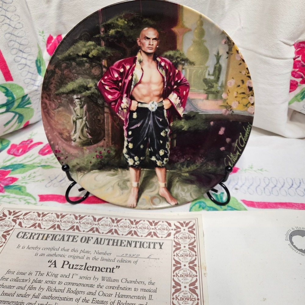 1985 Knowles "A Puzzlement" Collectot Plate by William Chambers 8.5"